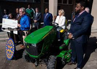tractor.jfif